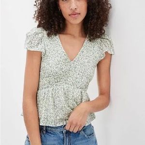 AE Smocked Floral V-Neck top